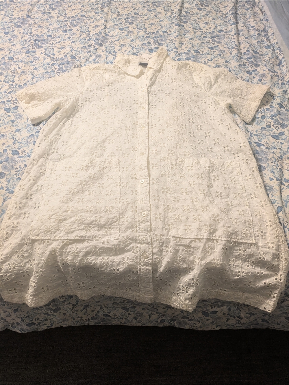 GAP White Eyelet Button-Front Dress - Picture 3 of 8
